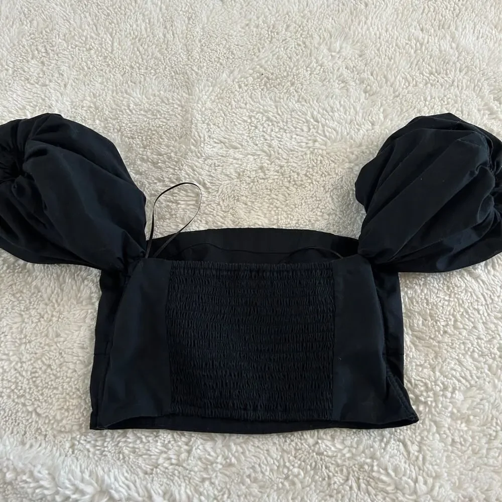 Abercrombie & Fitch Top Womens Black Puff Sleeve Smocked Crop Size XS